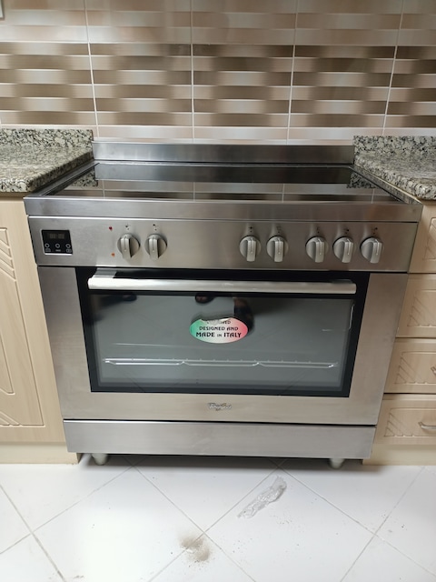 whirlpool freestanding oven 900mm