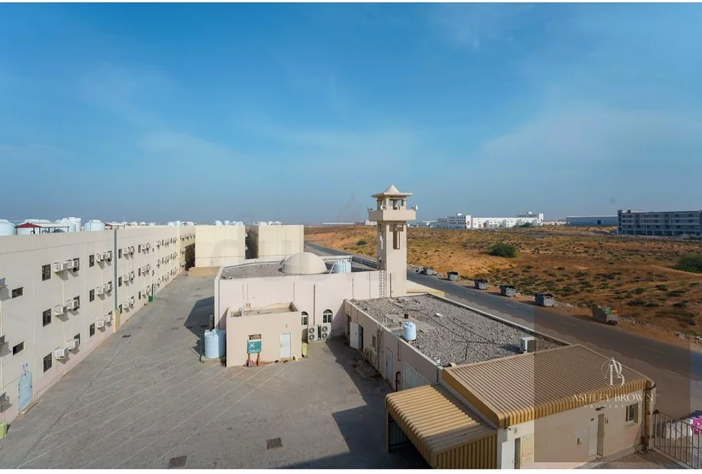 Labour Camp With 84 Rooms For Rent/masjid Inside The Compound/rent 1700/-aed Per Month For One Roo