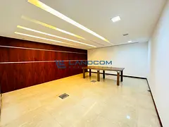 Chiller Free || Fitted Office || Close To Metro||