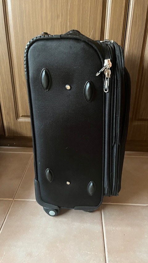 Buy & sell any Luggage online - 361 used Luggage for sale in Dubai