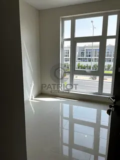 Unbeatable Disstres Deal: Spacious 3-bedroom Townhouse In Damac Hills 2