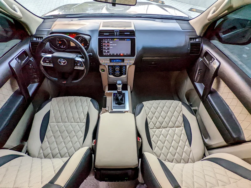 TOYOTA PRADO 2011 FACELIFTED 2023 INTERIOR AND EXTERIOR V6 G.C.C IN EXCELLENT CONDITION63165695672835113