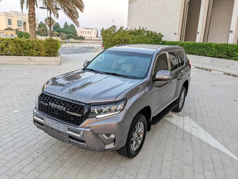 TOYOTA PRADO 2011 FACELIFTED 2023 INTERIOR AND EXTERIOR V6 G.C.C IN EXCELLENT CONDITION63165695672835112