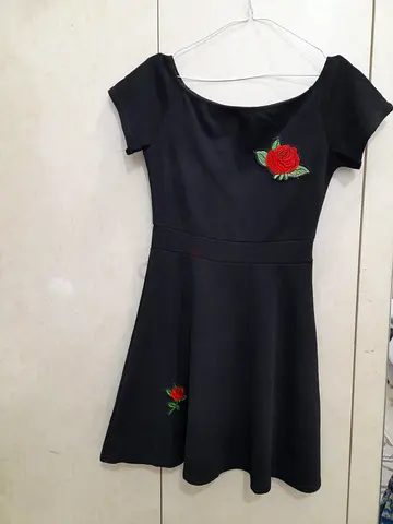 Short black dress size M