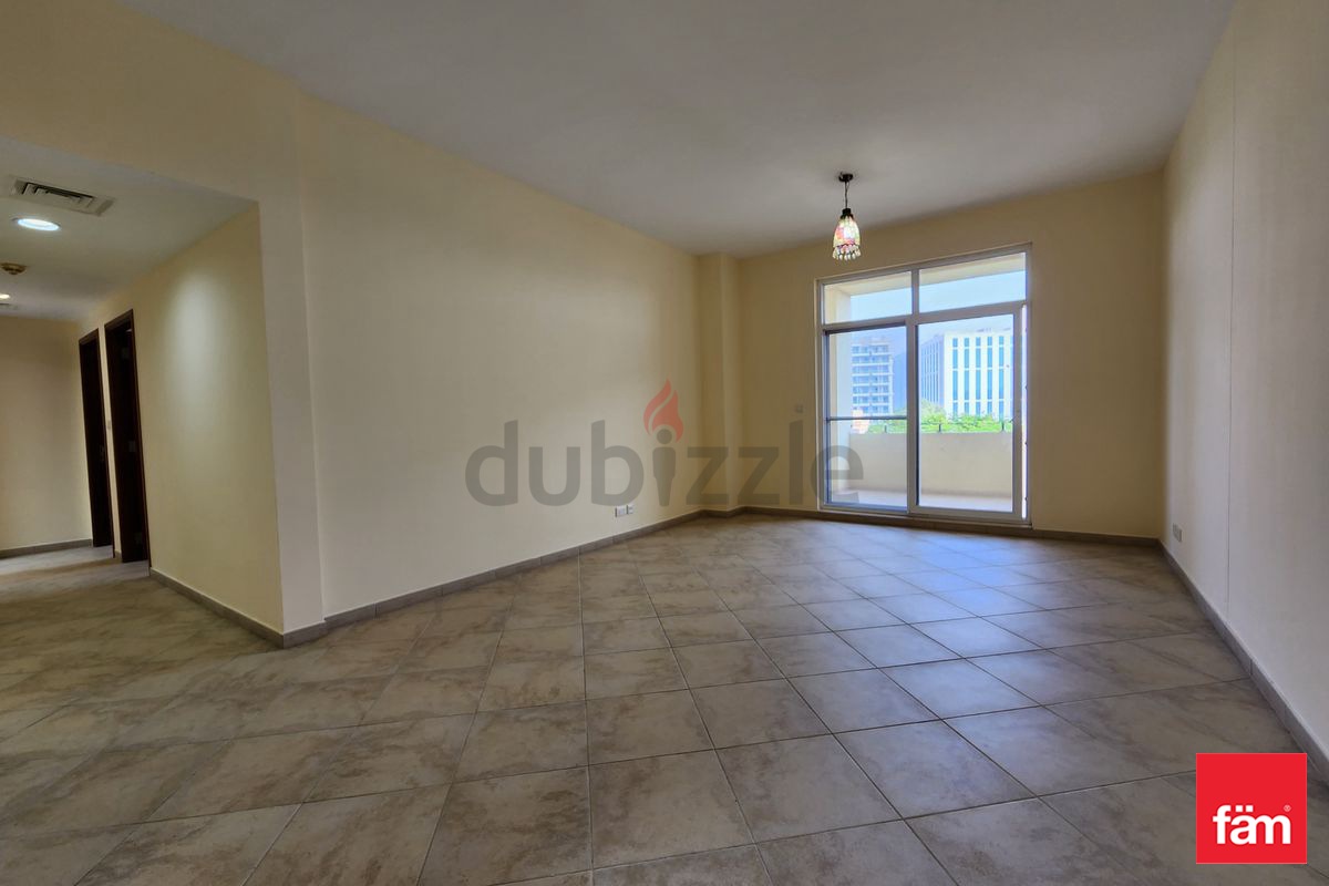 Close To School | Upgraded| Vacant Now