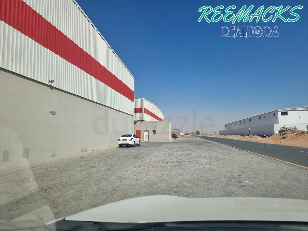 Brand New 4900 Sqft Warehouse With 50kva Main Road