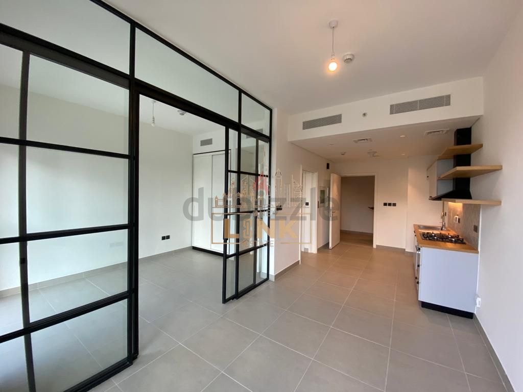 Unfurnished | Luxury Living | Close To Mall | One Bedroom