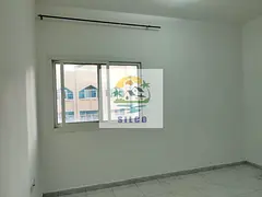 Flat In Central A/c With Fitted Wardrobe
