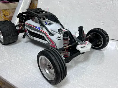 Kyosho scrobian XXL 1/7 4S