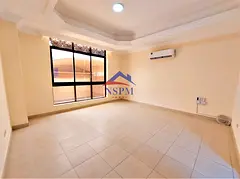 0%commission |huge Studio |free Water And Electricity!