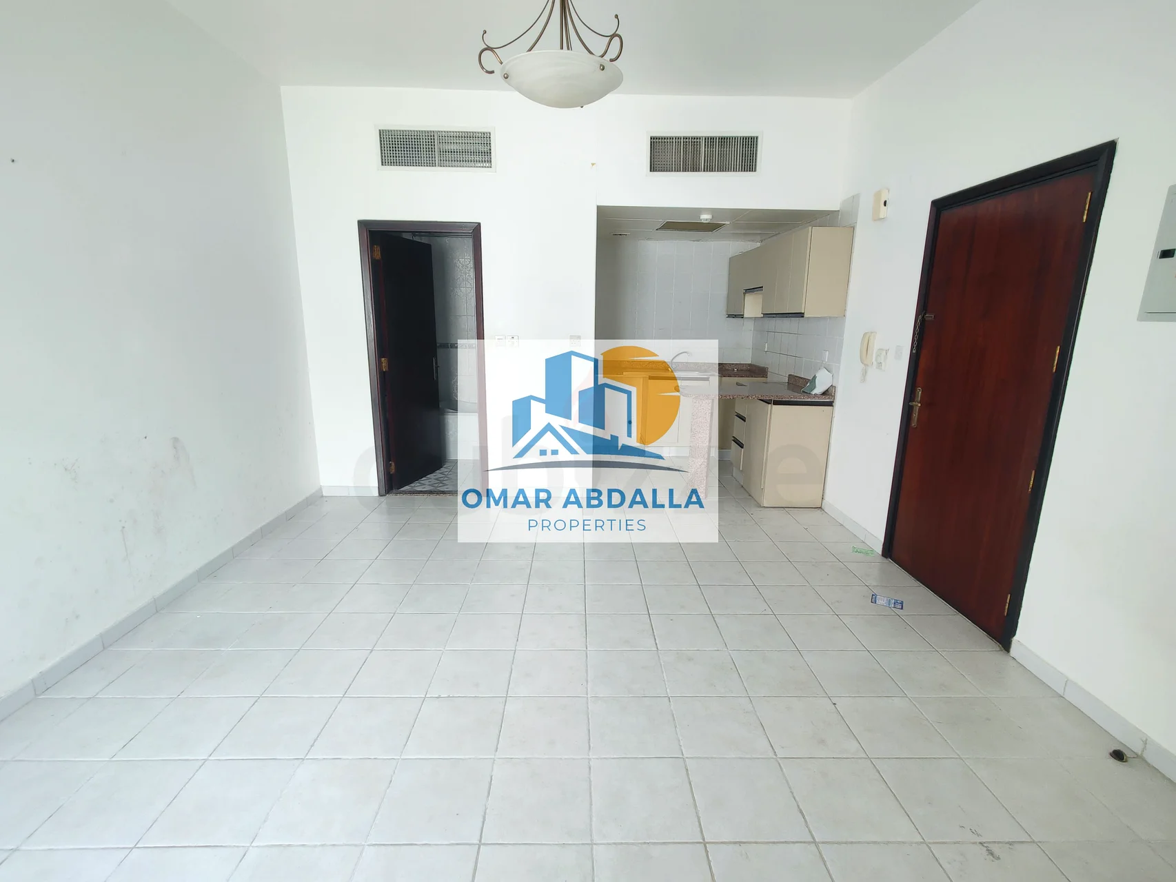Spacious Studio/ Neat Clean / Near To Metro