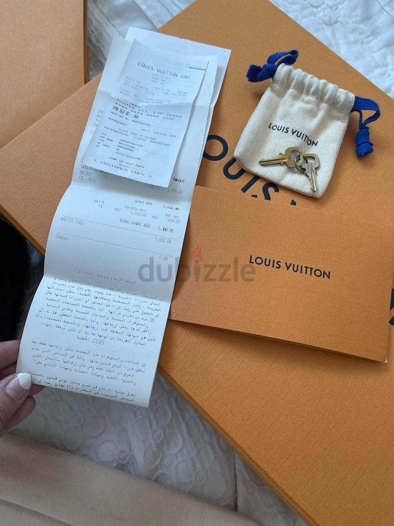 Louis Vuitton Keepall 55 - comes with receipt and dust bag