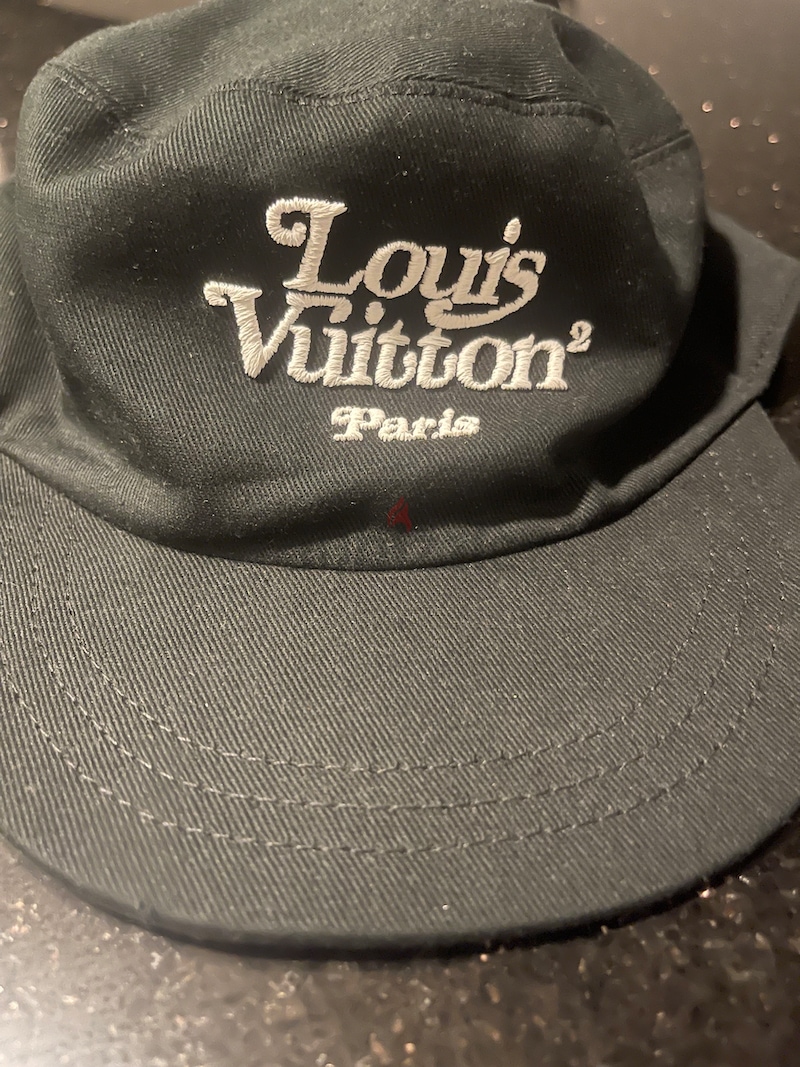 Louis Vuitton LV Iconic Cap Beige Cotton. Size M