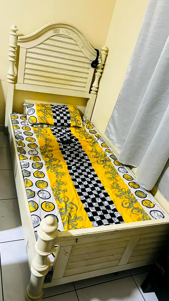 Single bed for sale
