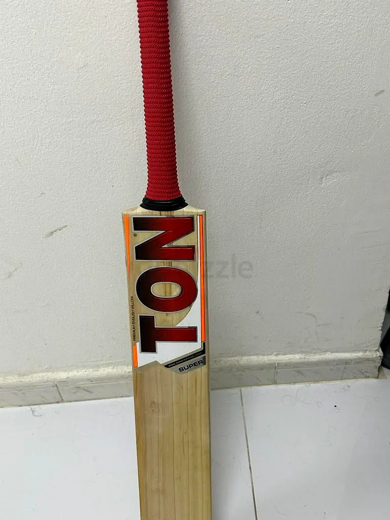 Ton hard ball cricket bat