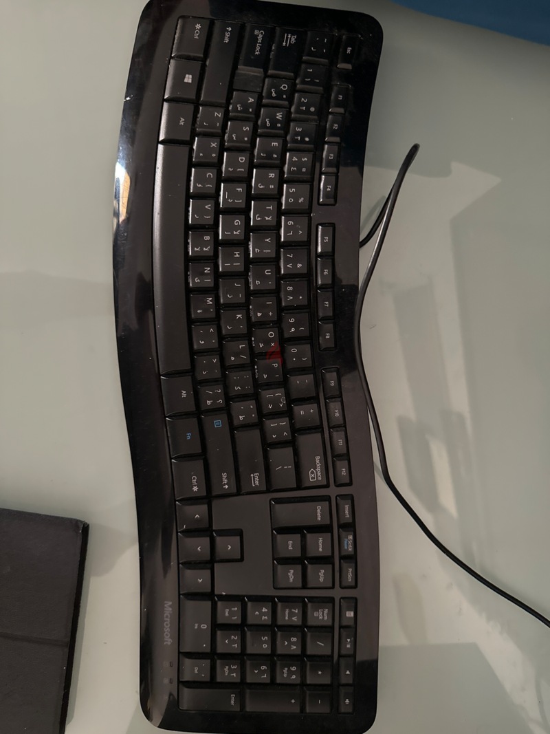 Microsoft comfort curve keyboard 3000 | dubizzle