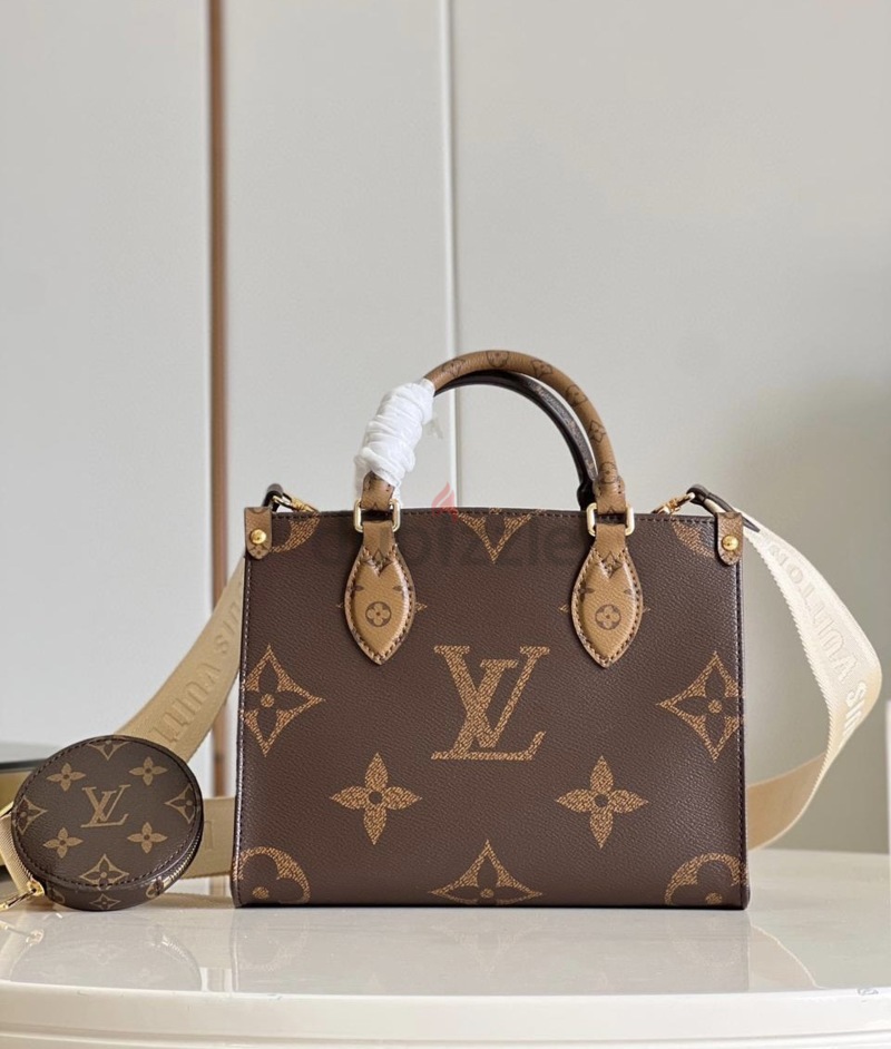 Pin by BRANDED-UAE on HAND BAGS  Louis vuitton speedy, Louis