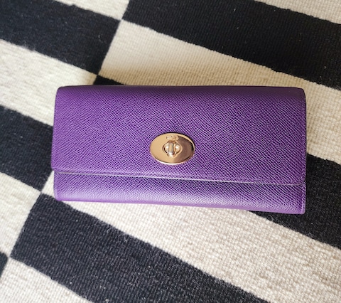 Buy & sell any Women's Wallets online - 271 used Women's Wallets for sale  in Dubai, price list