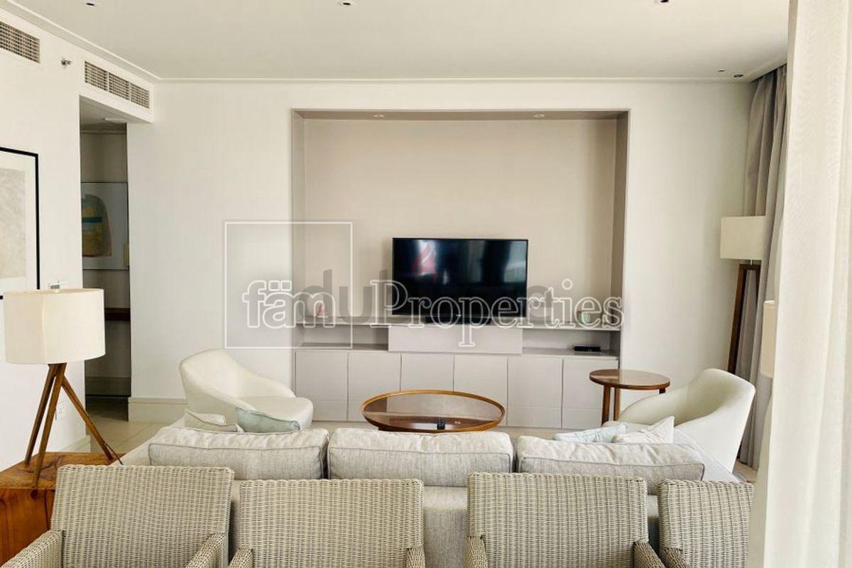 Two Bedroom| High Floor | Serviced And Furnished