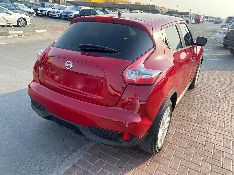 Nissan juke 2016 red color GCC calen car63149584684674113