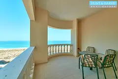Live By The Beach - Spacious Studio - Fully Furnished