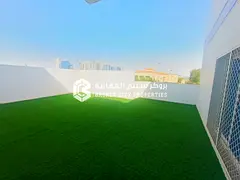 Huge Villa Available Nice Location