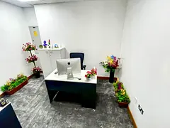 Independent Office With Ejari /meeting Room/free Dewa/free Internet...
