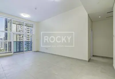 Luxury 2bhk | Beachfront | Marina Arcade