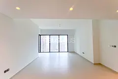 Brand New | Bright | Luxurious