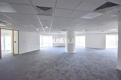 Spacious | Szr View | Right Next To Metro Station