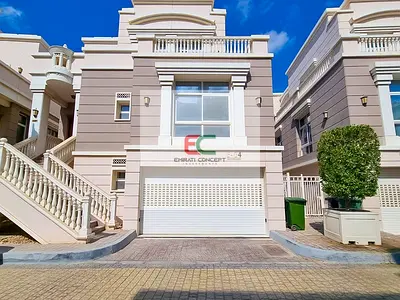 Exquisite Villa | Big Residential Space In A Community Perfect For Family Living