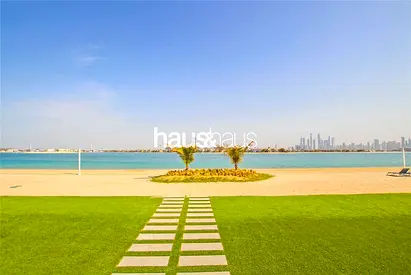 Private Garden | Sea View | Spacious Layout