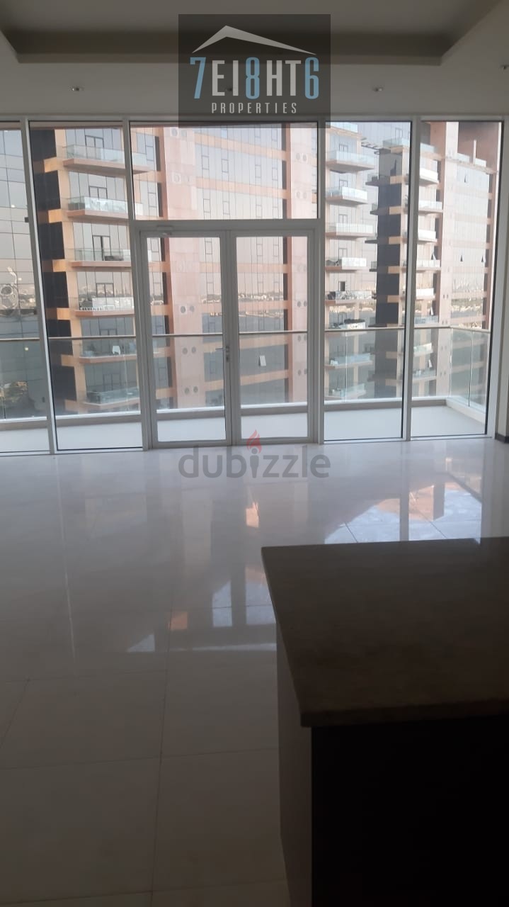 Amazing Apartment : 3 B/r 2,455 Sq Ft + Sharing S/pool + Gym Available For Rent In Palm Jumeirah