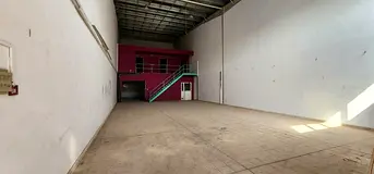 *** 2500 Sq Ft Warehouse Available In Industrial Area 15 ***