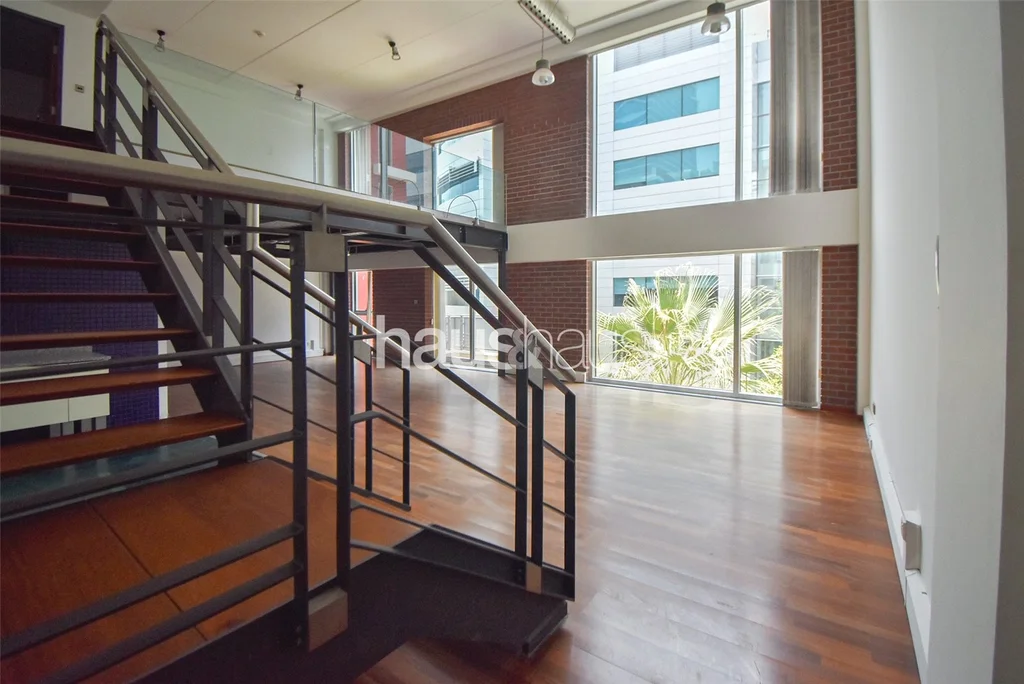 Prime Location | Duplex Office | Dda License