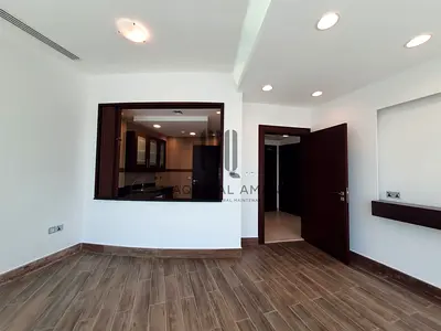 Excellent Condition And Homey One Bedroom Apartment With Gym And Parking