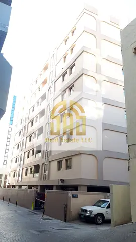 3 Bedroom Hall Flat In Al Raffa Area Behind Shipping Tower In Bur Dubai Near Viva Super Market On R