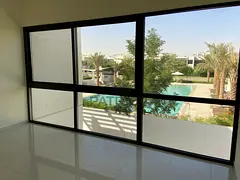 Vacant | Pool View | V3 | Huge