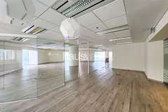 Well Fitted | Partitioned | Bright | Chiller Free