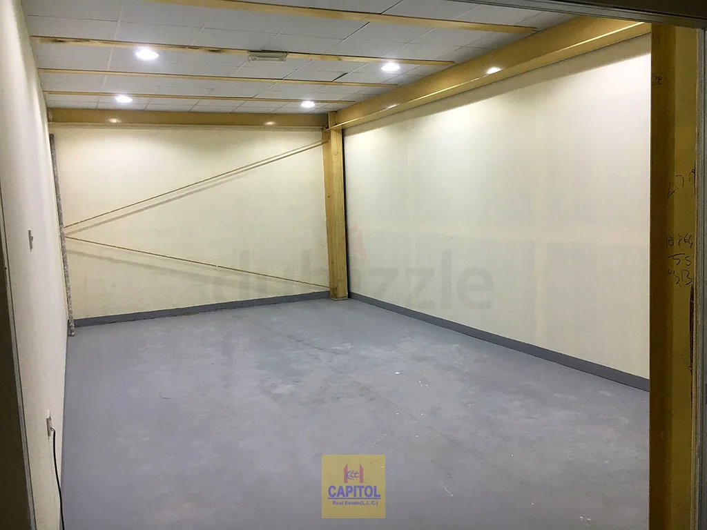 1050 Sqft Storage Warehouse Available For Rent In Mezzanine Floor In Alquoz (sd)
