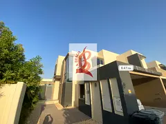 Beautiful 4 Bhk Townhouse I Spacious Plot I Well Lit I Grass Landscaped