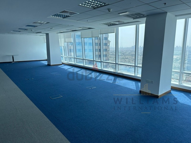 Vacant Now | High Floor | 3 Parking | Partitioned