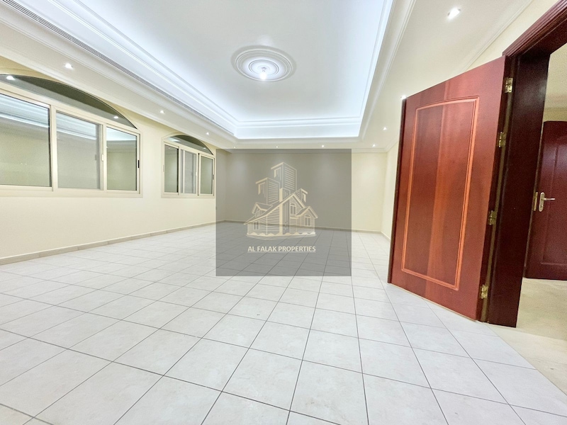 Apartment/Flat for Rent: G floor / 3 Bed Apt / Huge Size / maids room ...