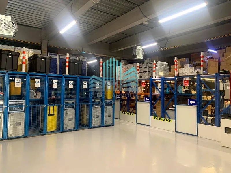 212 Kw | With Offices | Prime Location