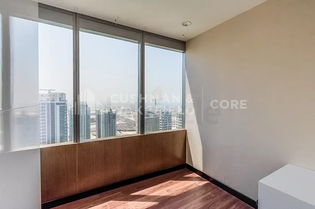 Fitted Office With Partitions For Rent | Vacant