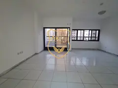 1 Months Free | 12 Chqs Payment | 3 Bhk With Balcony For Rent