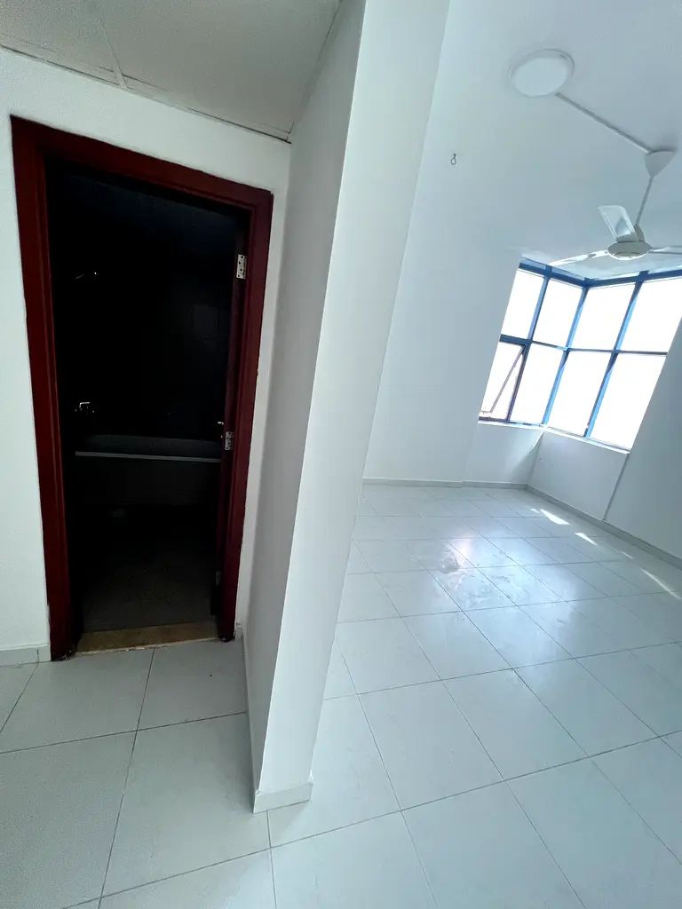 Apartment/Flat for Rent flat for rent in falcon tower with parking