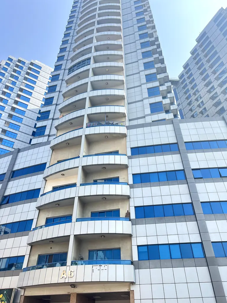 Apartment/Flat for Rent flat for rent in falcon tower with parking