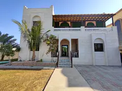 Amazing 5 Bedroom Villa With Brand New Furniture For Sale