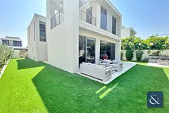 Large Plot | 4 Beds Villa | Vacant Soon